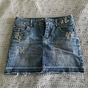 Limited Too vintage demon sequence skirt